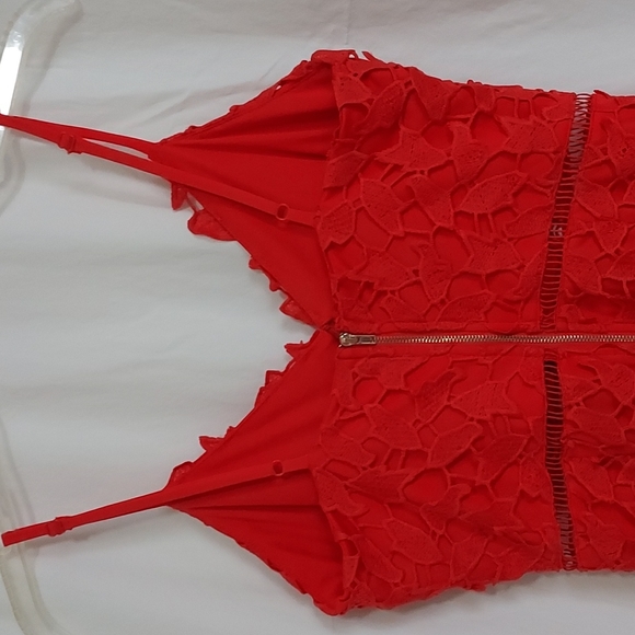 Dress - Picture 3 of 4